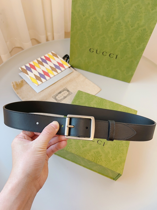 スーパーコピーグッチベルト正面デザイン